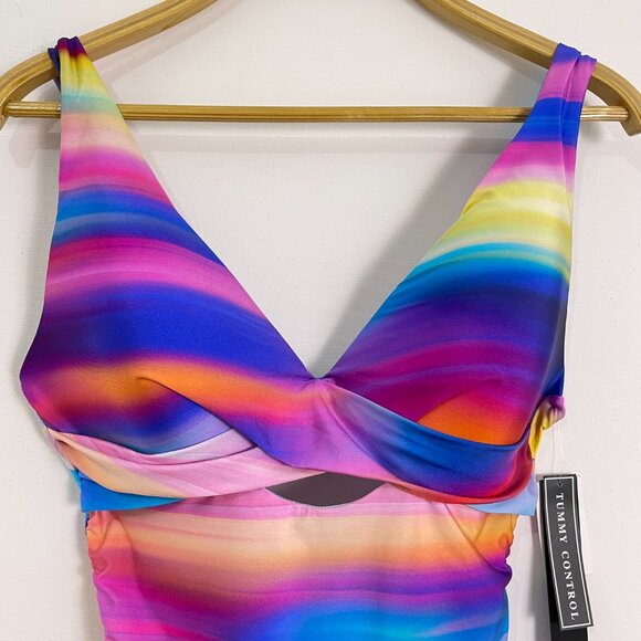 *La Blanca Island Goddess Cross Front Keyhole One-Piece Swimsuit Size 12 - Picture 2 of 9